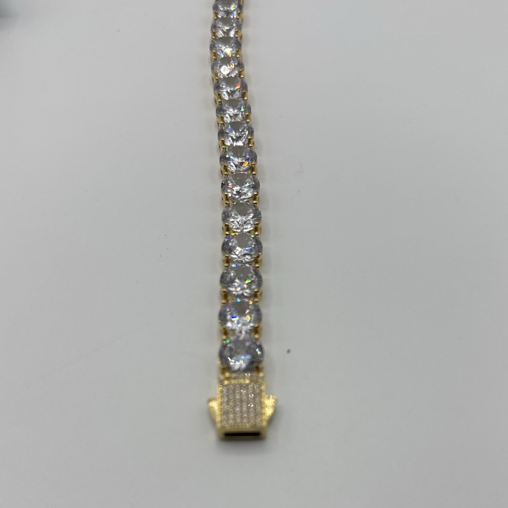 18k 72ct Tennis Bracelet - Picture 9 of 14